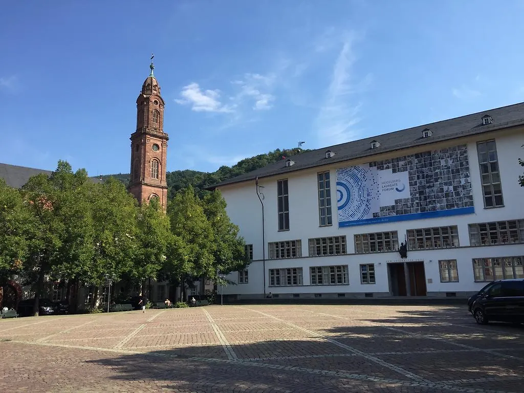 Im Herzen Der Altstadt Heidelberg